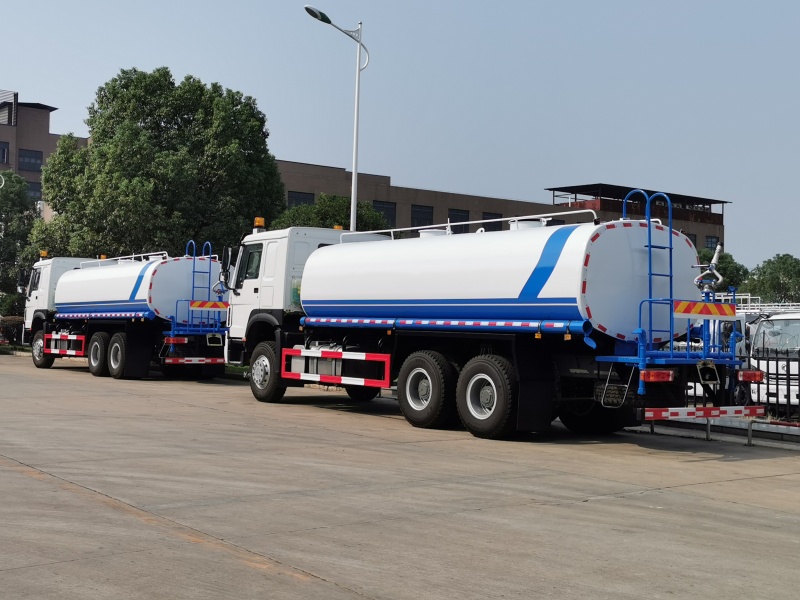 SINOTRUK HOWO water bowser for export SINOTRUK HOWO water bowser for export