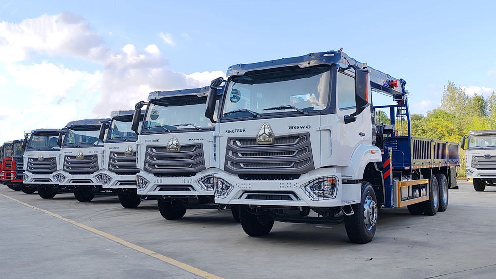 5 jedinica HOWO dizalica za kamione isporučeno u Angolu