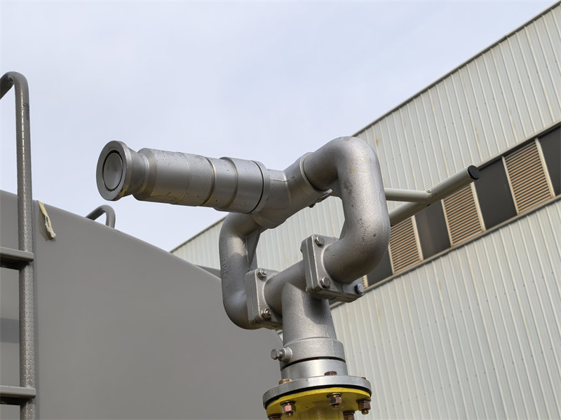 HOWO 10 wheeler 20000 liters water truck HOWO 10 wheeler 20000 liters water truck