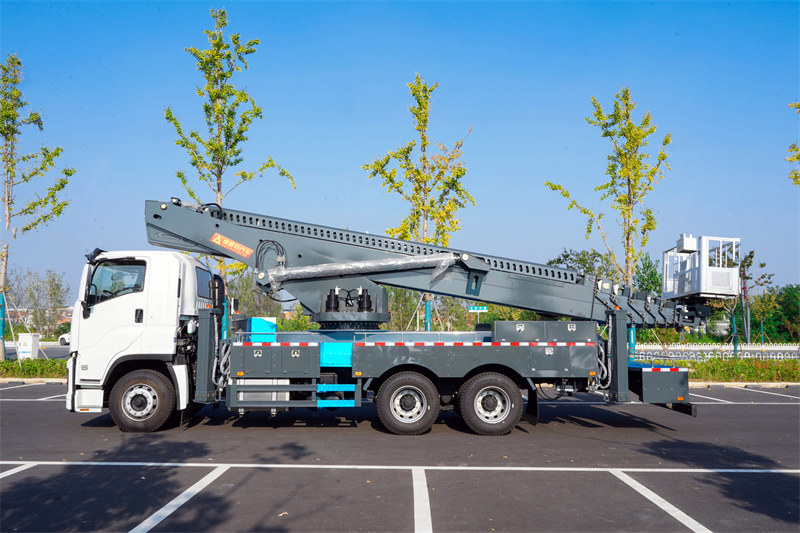 Howo Truck Mounted Aerial Work Platform